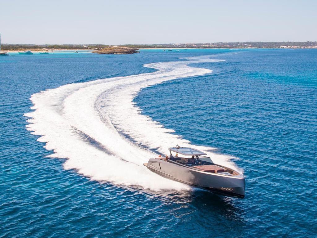 VANQUISH VQ52 - CASA ATLANTIS