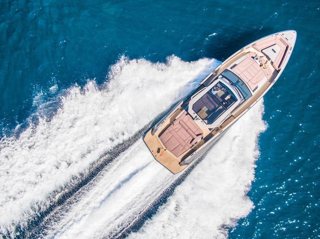 VANQUISH VQ52 - CASA ATLANTIS