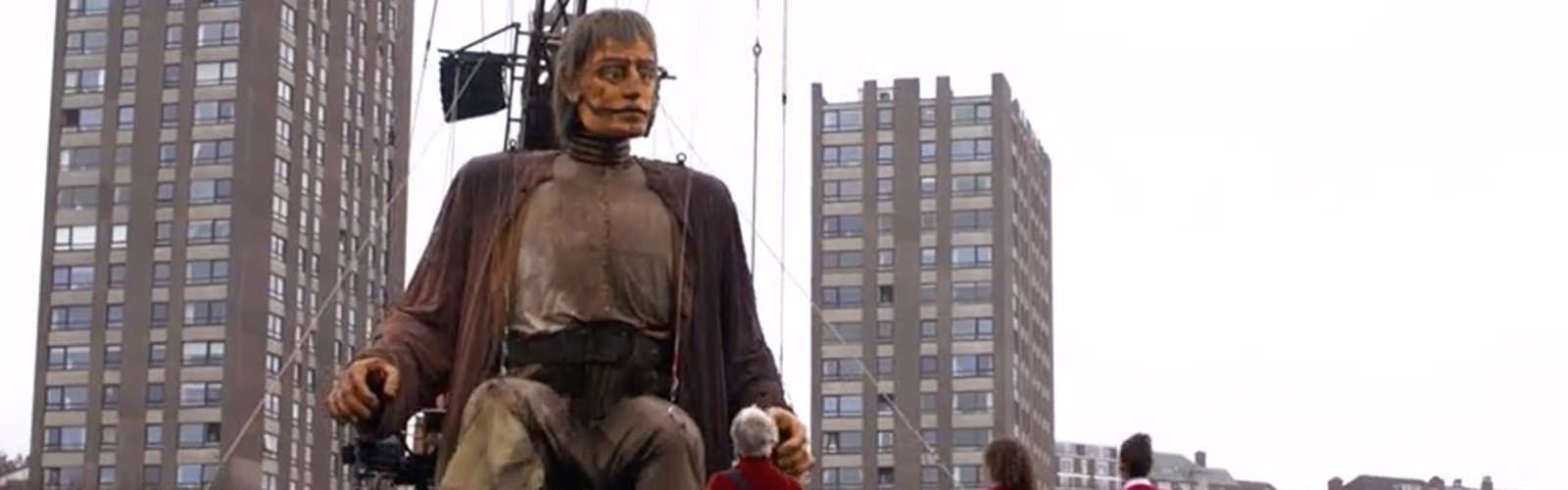 giant puppets performance ibiza